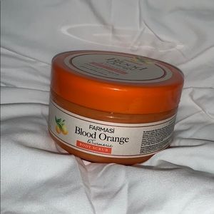 Farmasi Blood Orange & Turmeric Body Scrub